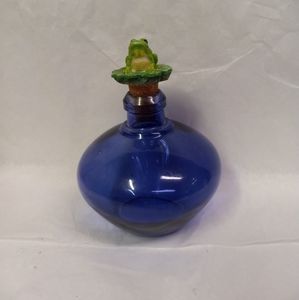 VINTAGE REDOLERE Cobalt Blue Decanter with Frog Figurine Stopper Collectible